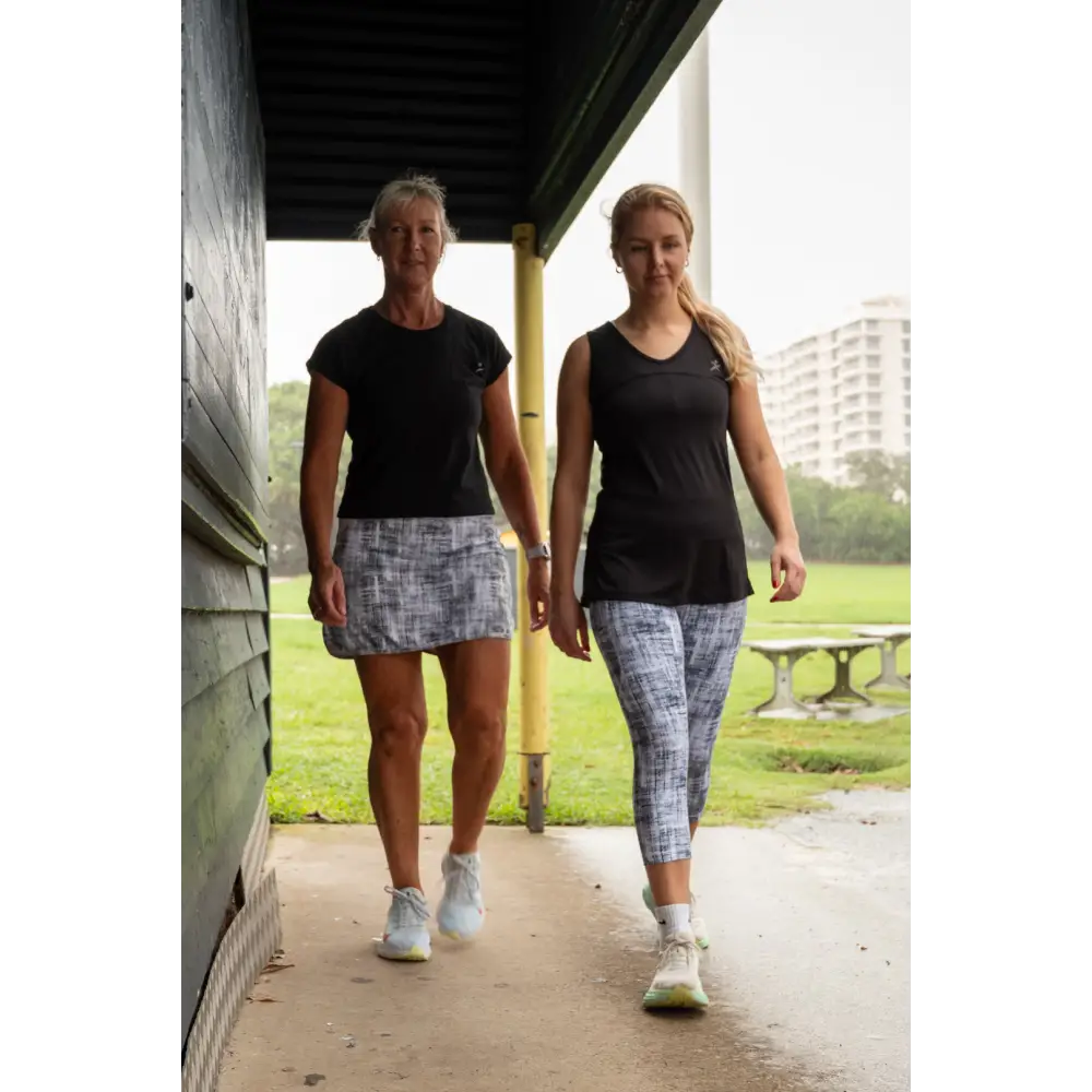 Ann 3/4 Leggings. Patterned Capri Leggings with Pocket Moisture Wicking - Ladies Leggings