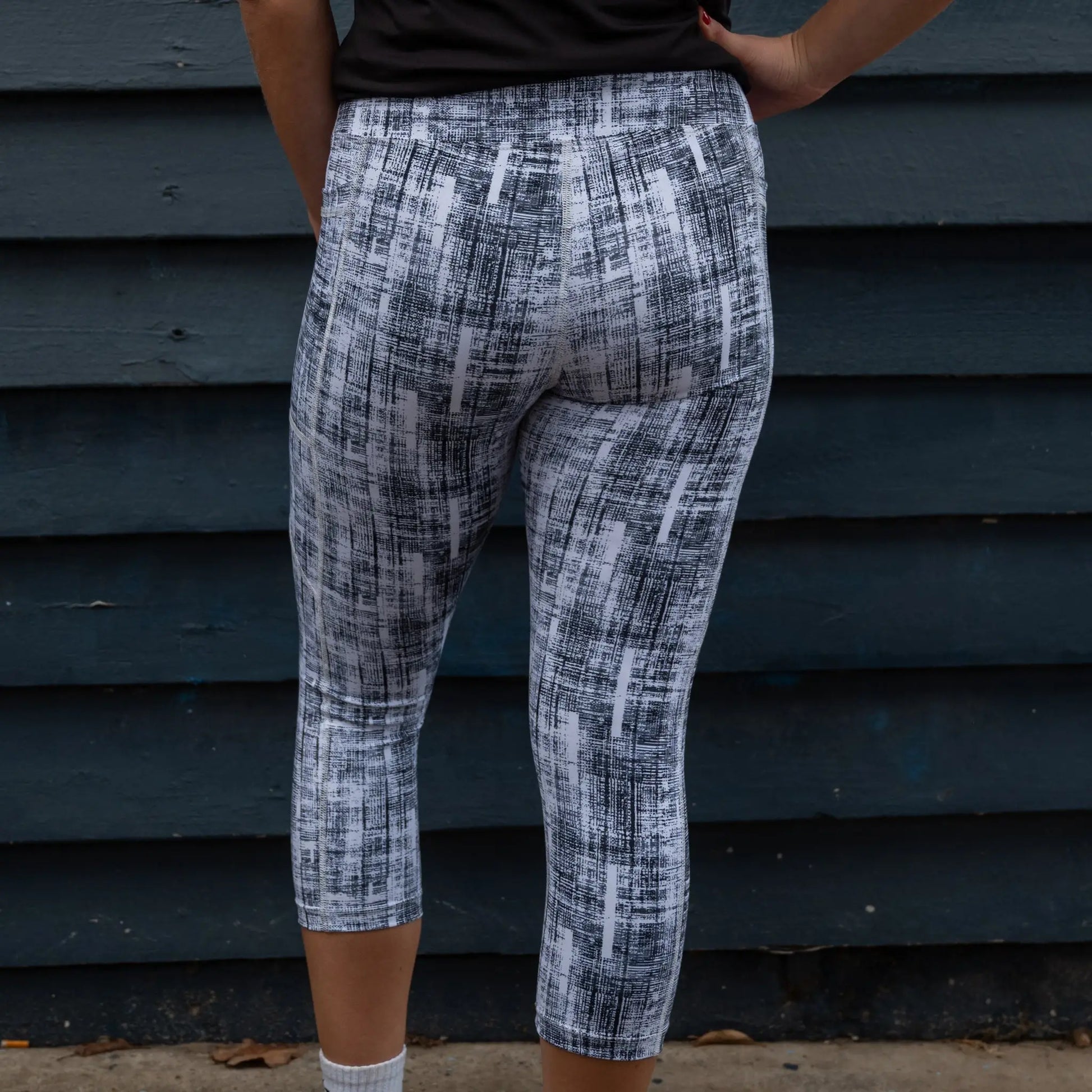 Ann 3/4 Leggings. Patterned Capri Leggings with Pocket Moisture Wicking - Ladies Leggings