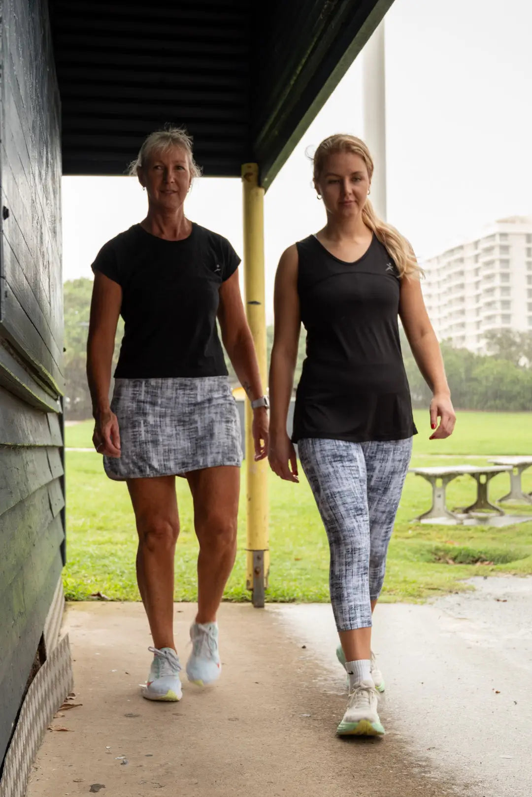 Ann 3/4 Leggings. Patterned Capri Leggings with Pocket Moisture Wicking - Ladies Leggings