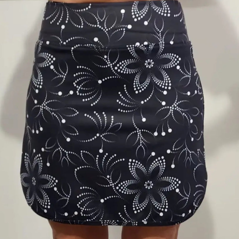Dana Longer Skort with Pockets - for golf and lawn bowls
