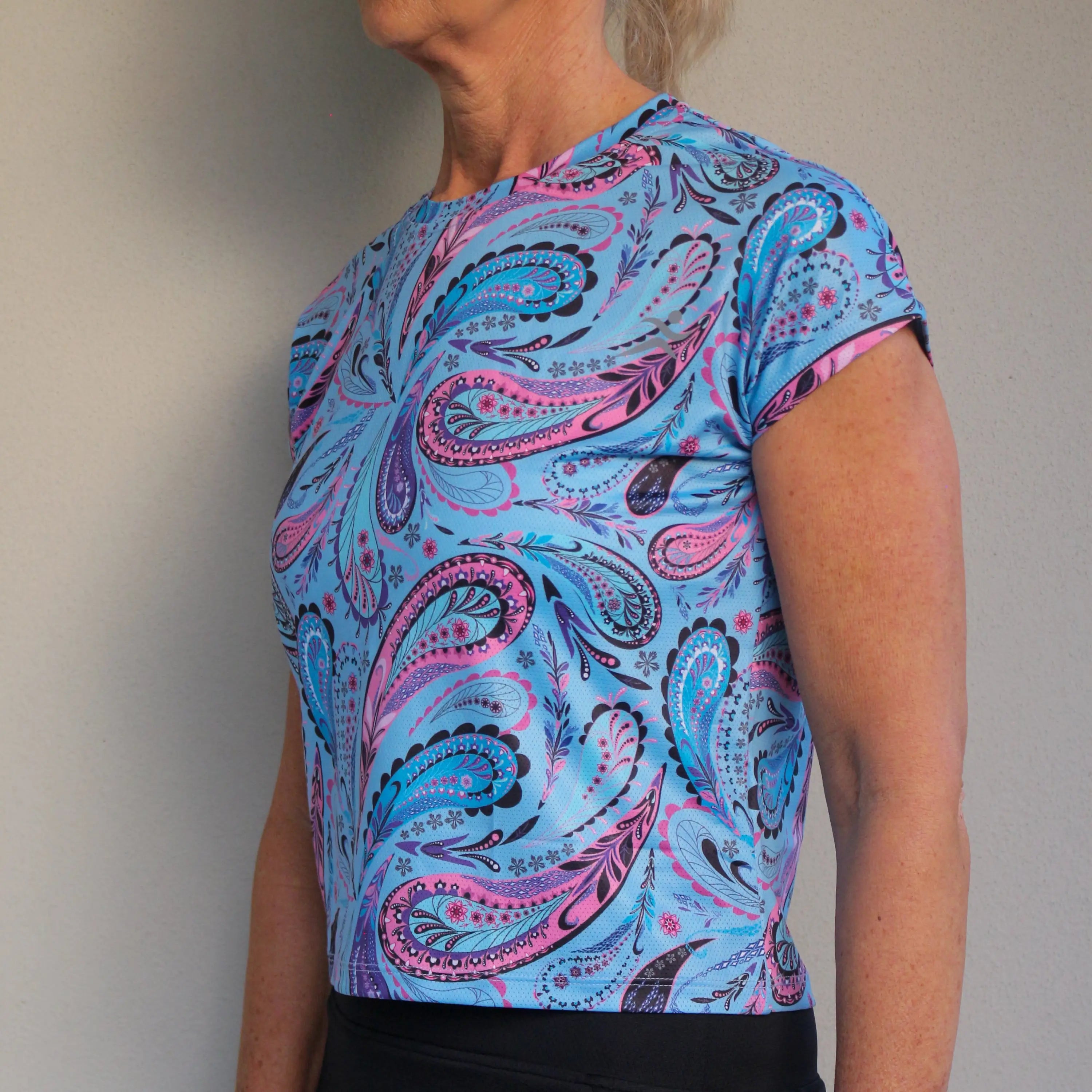 Holli Mesh Tee - gmaxx