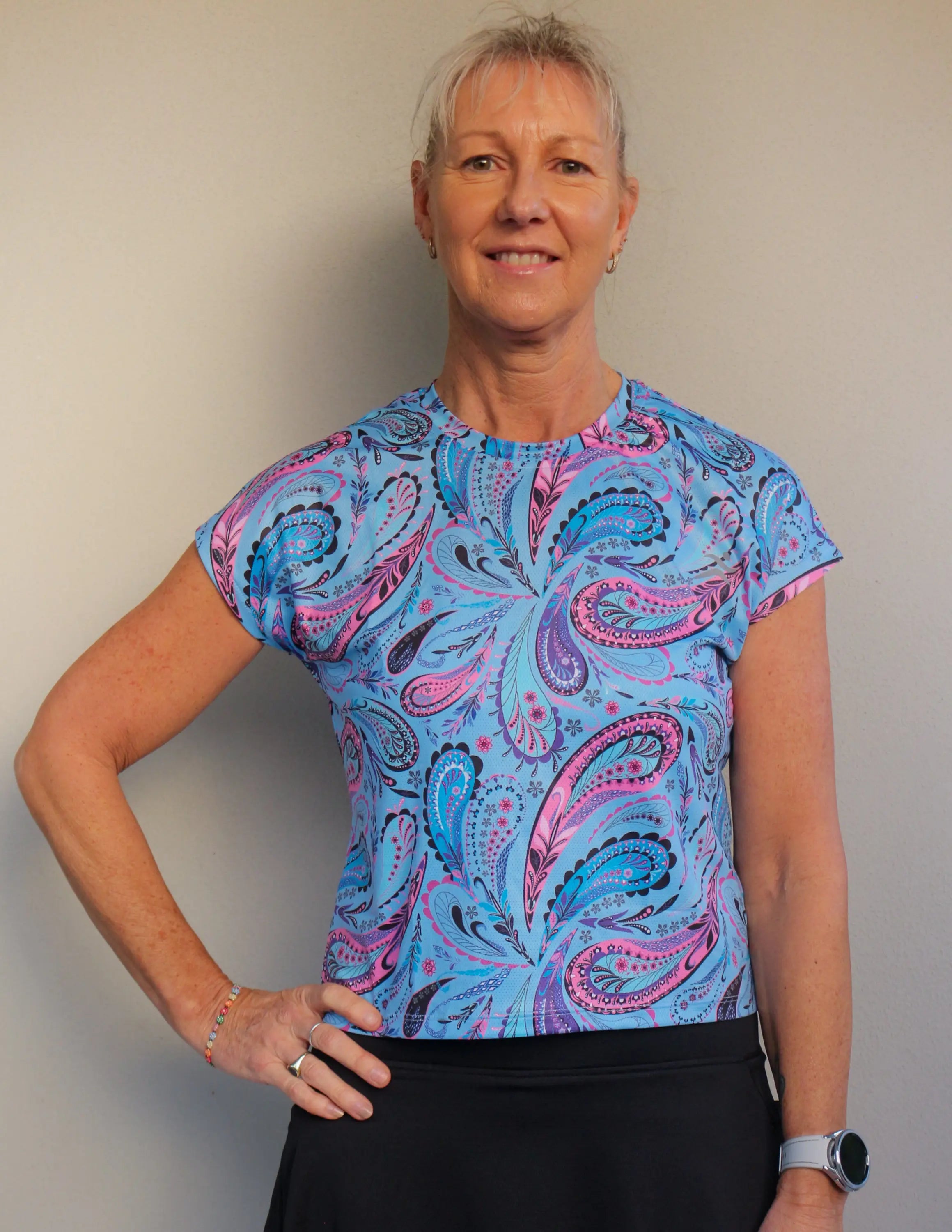 Holli Mesh Tee - gmaxx