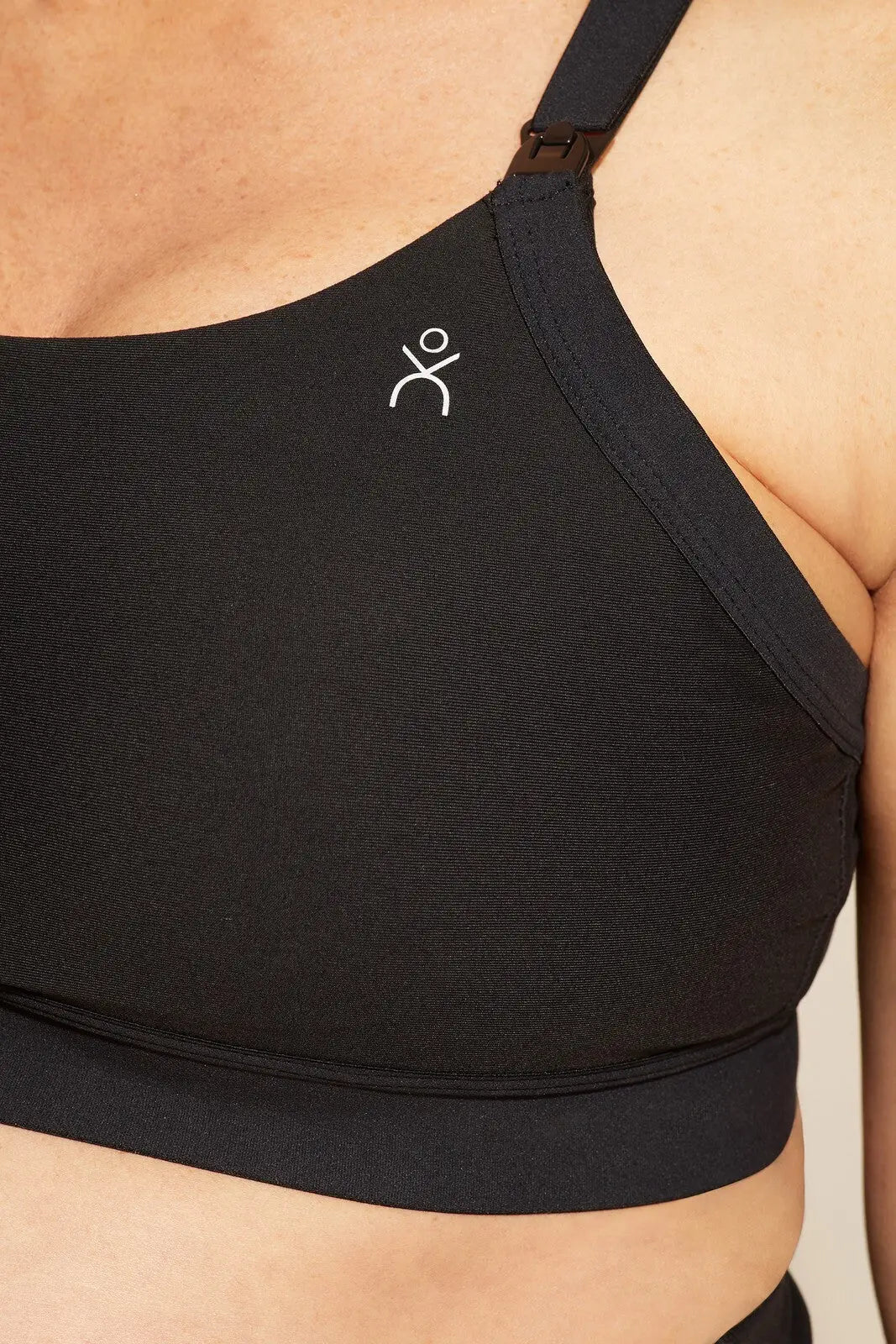 All the comfort of our hugely popular Chloe Crop, with easy front clips for nursing! This low to medium support crop is designed for everyday wear or low impact exercise like walking, yoga or pilates. You’ll soon be living in your Chloe Crop on days home with bub or when running errands! 