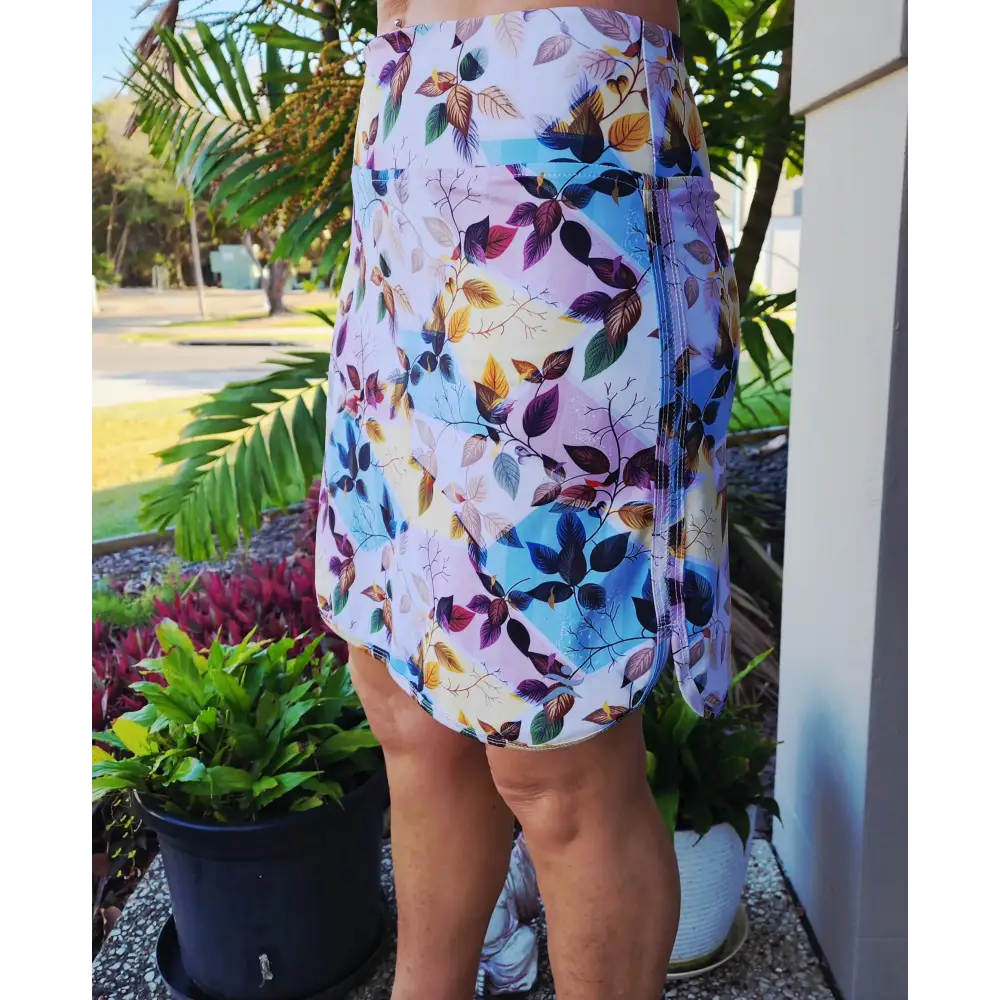 LLaini Longer Skort with Pockets - amazing floralm design. XS - Skorts