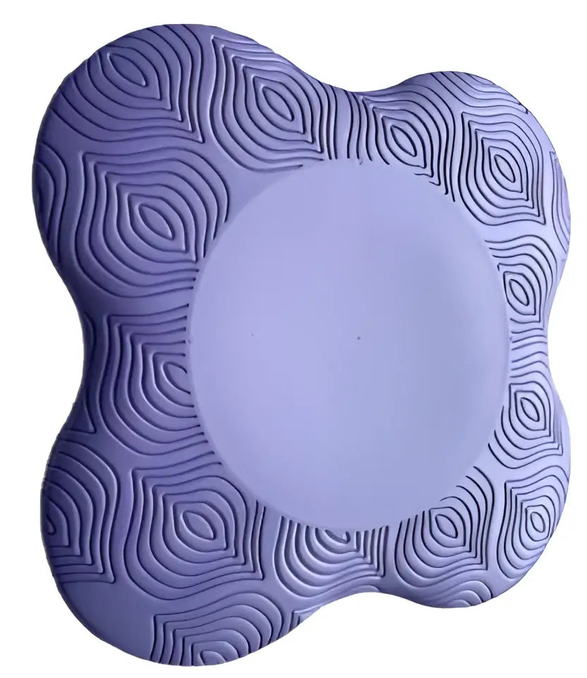 Non Slip Yoga Protection Pads. Provides extra support and cushioning Portable design allows you easily place the yoga pad into your gym bag Made from comfortable and durable PU foam Size : 19 x 19 x 2cm