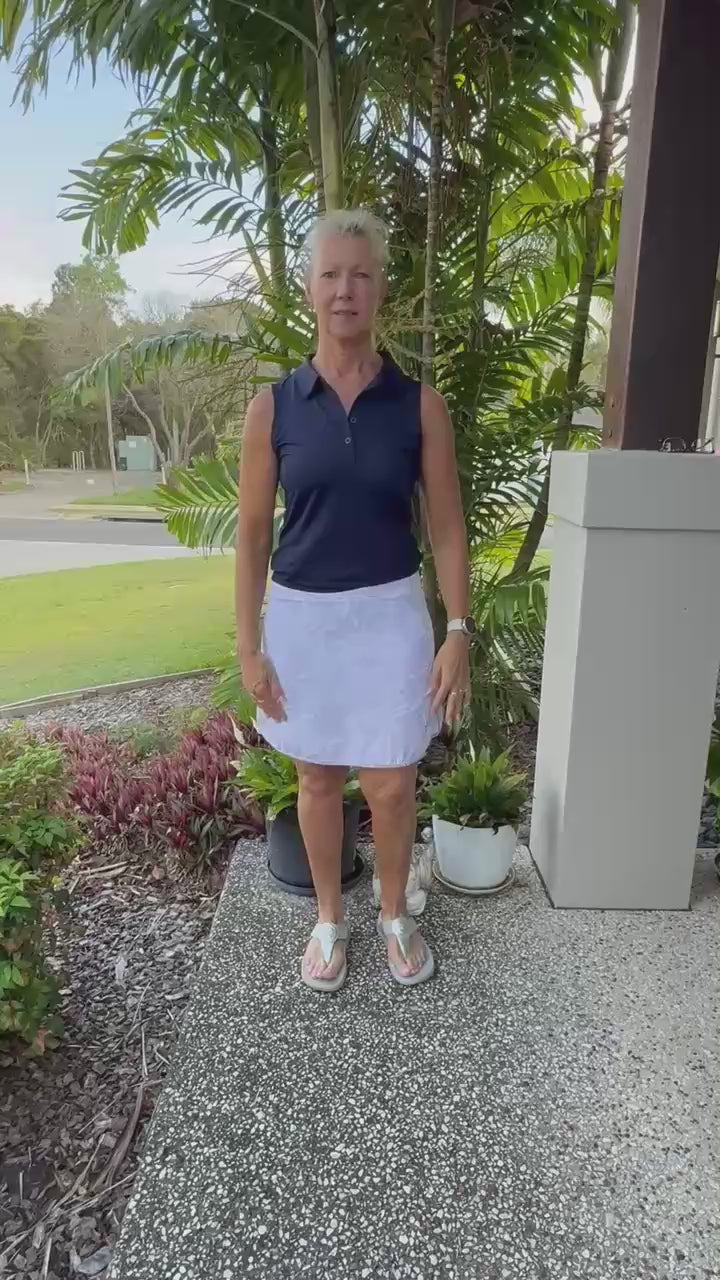 Video of Liza longer Skort