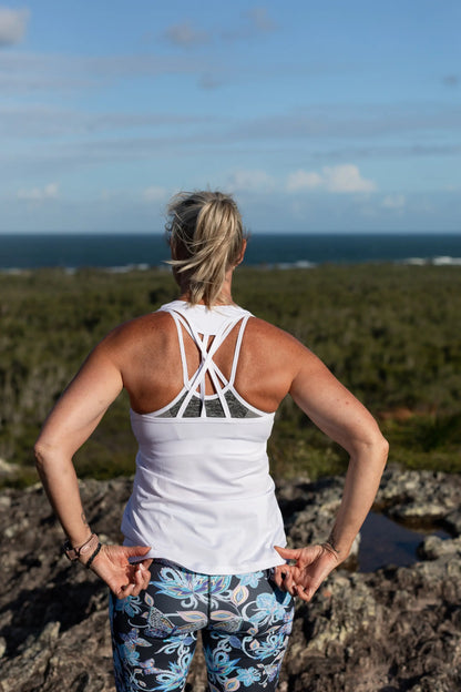 White Strappy Back Sports Top - gmaxx